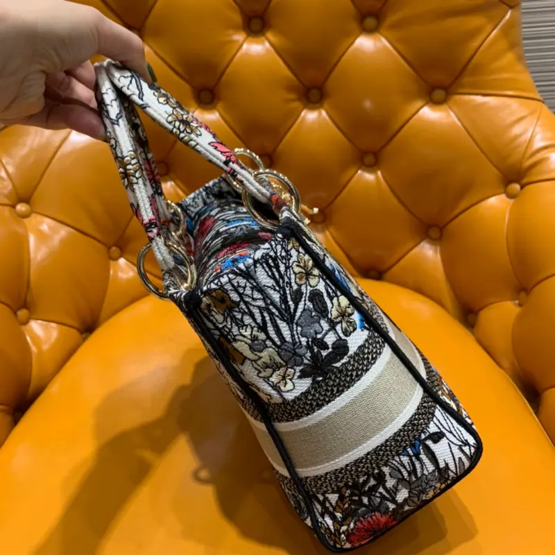 ML30 High Quality Bags - Image 4