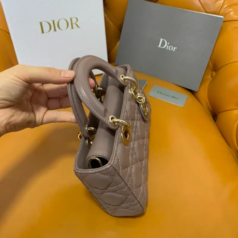 ML24 3 High Quality Bags - Image 4