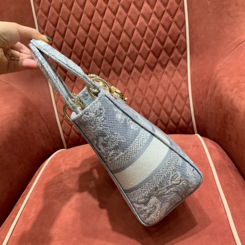 ML21 2 High Quality Bags - Image 4