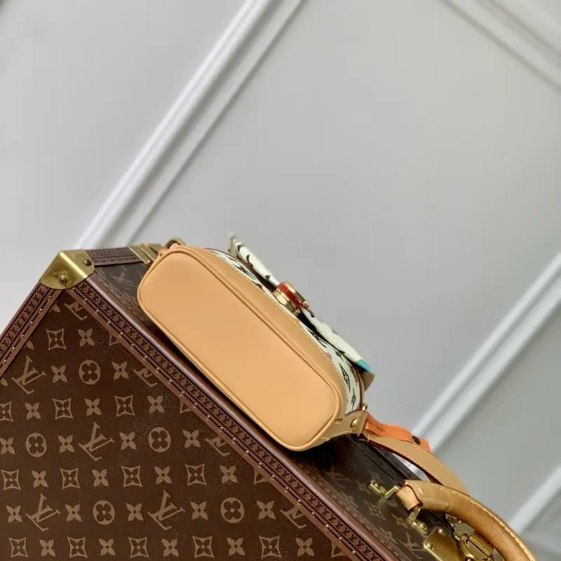 M83346 White Flower 19x12x7cm High Quality Bags - Image 4