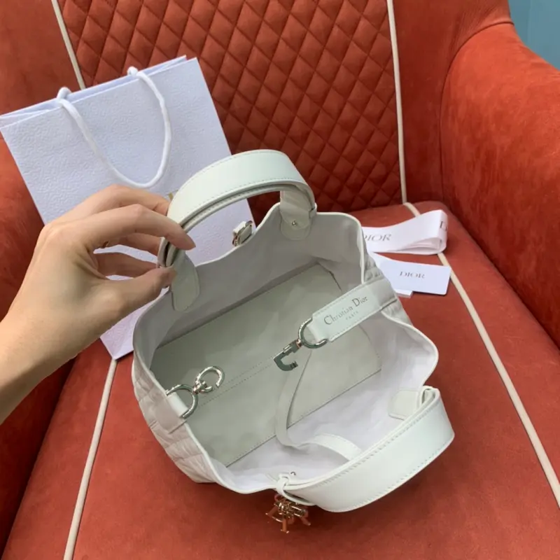 ML176 4 High Quality Bags - Image 11