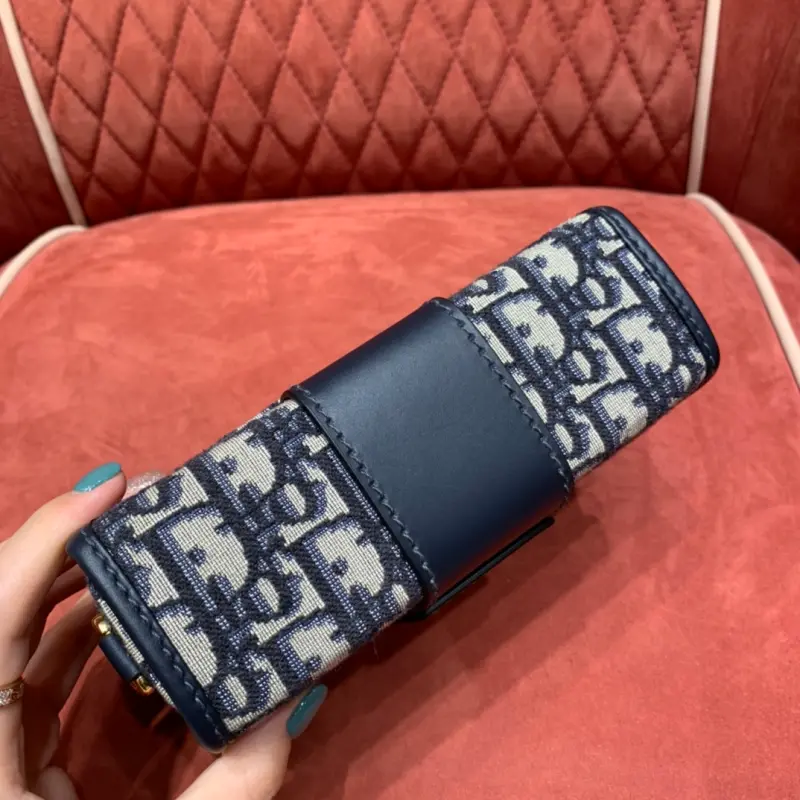 ML134 High Quality Bags - Image 4