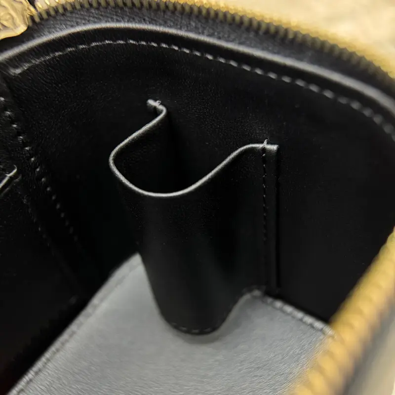 25c Handle Box CM 1 High Quality Bags - Image 8