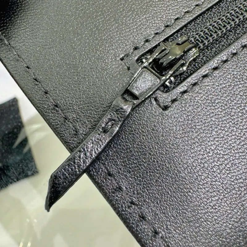 19Week CM 4 High Quality Bags - Image 8