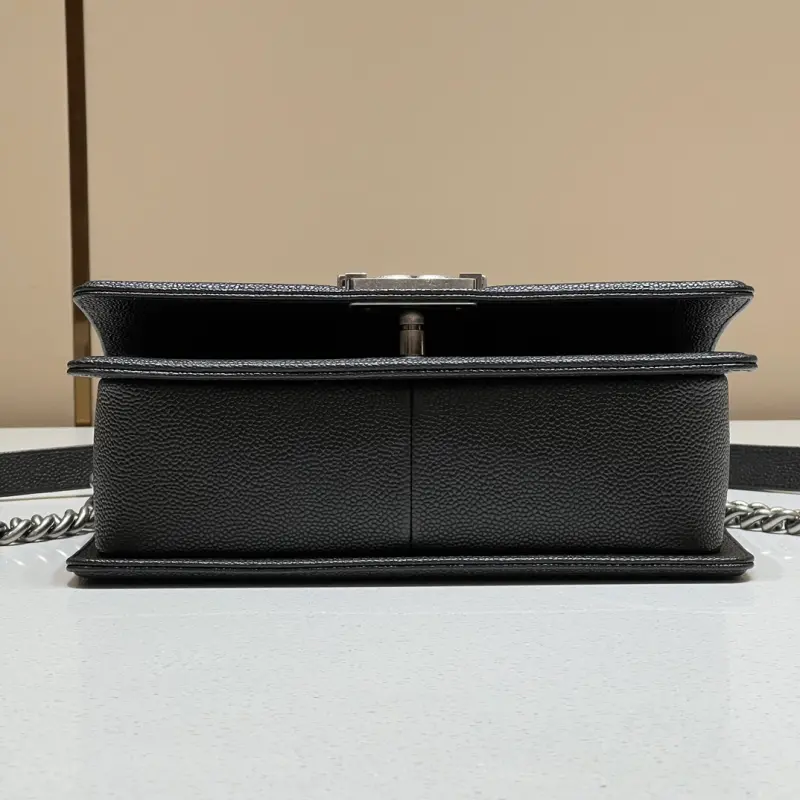 Leboy Medium 25cm Classic CM 1 High Quality Bags - Image 4