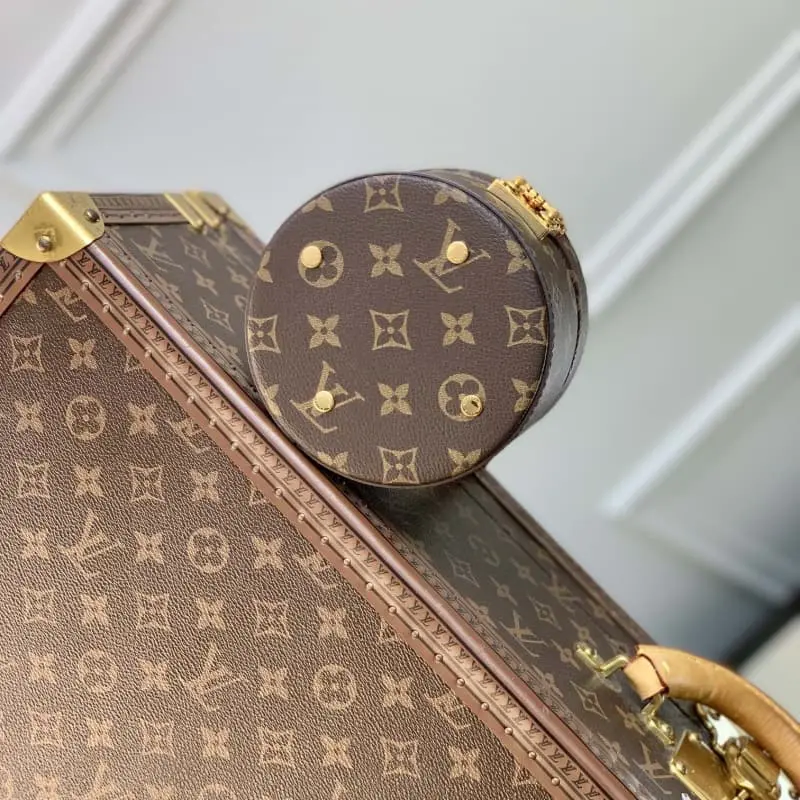 M46933 HH159 13.5x9x11.5cm High Quality Bags - Image 4