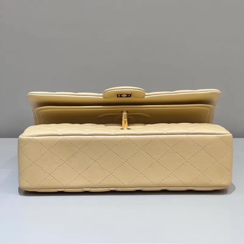 Medium 25cm Lamb Skin CM 6 High Quality Bags - Image 4