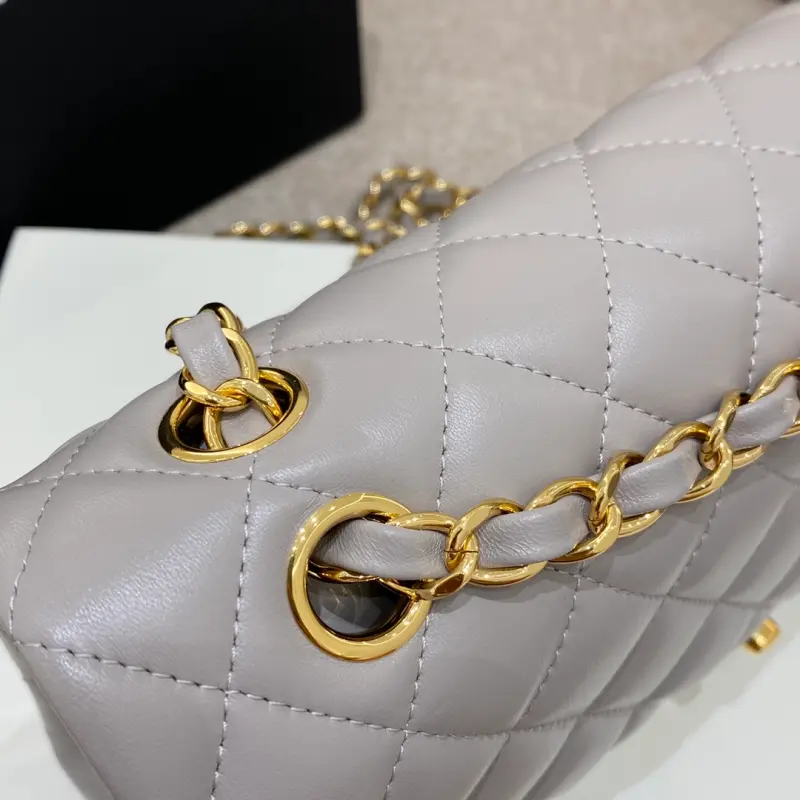 Medium 25cm Sheepskin CM 19 High Quality Bags - Image 4