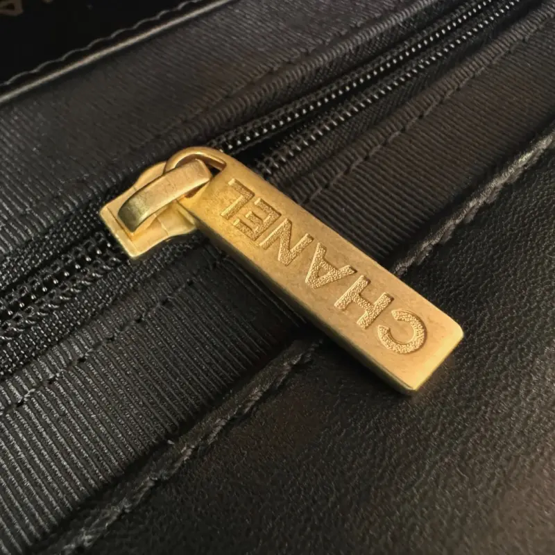 24c Underarm Bag High Quality Bags - Image 8