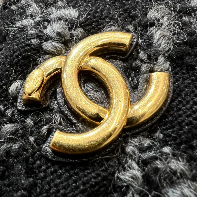 22k Flannel Underarm Bag High Quality Bags - Image 10