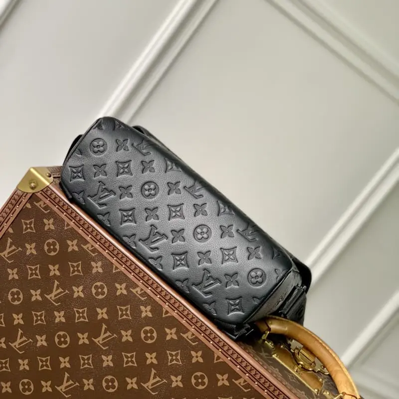 M25121 HH7 33x22.5x11cm High Quality Bags - Image 4