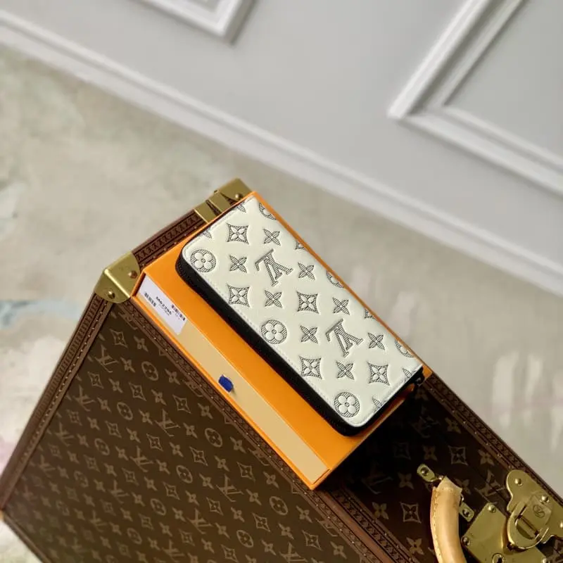 M62295 Elegant White 10x20x2cm High Quality Bags - Image 2