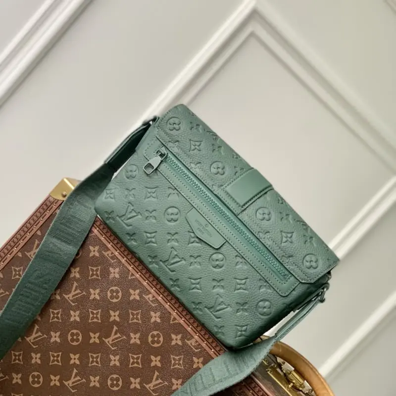 M24439 28x16x10cm High Quality Bags - Image 3