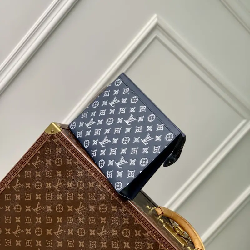 M61692 Elegant Blue 26x20cm High Quality Bags - Image 2