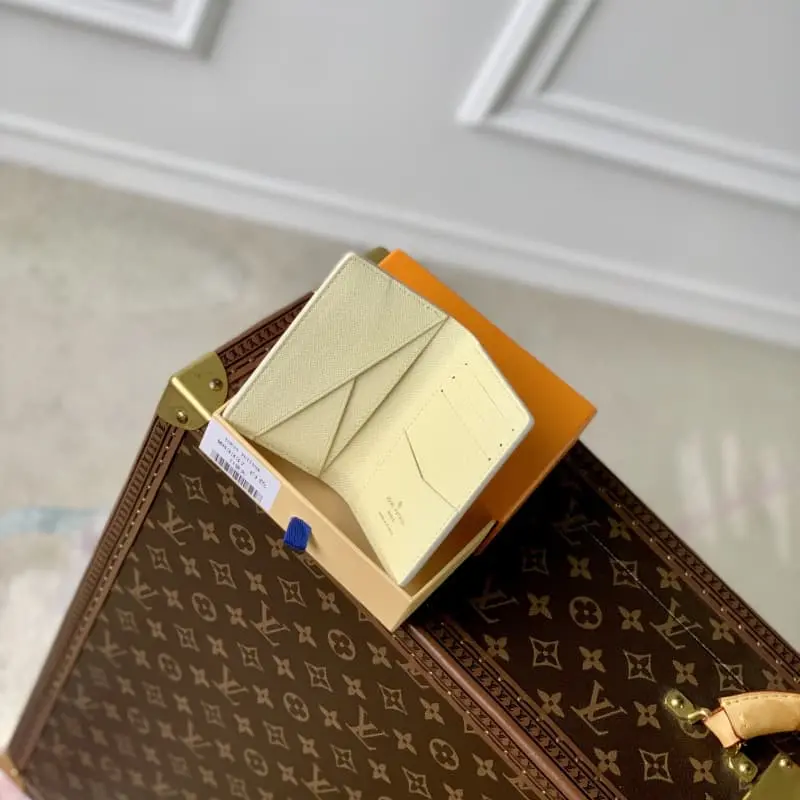 M83336 White 7.5x11.1x1cm High Quality Bags - Image 2