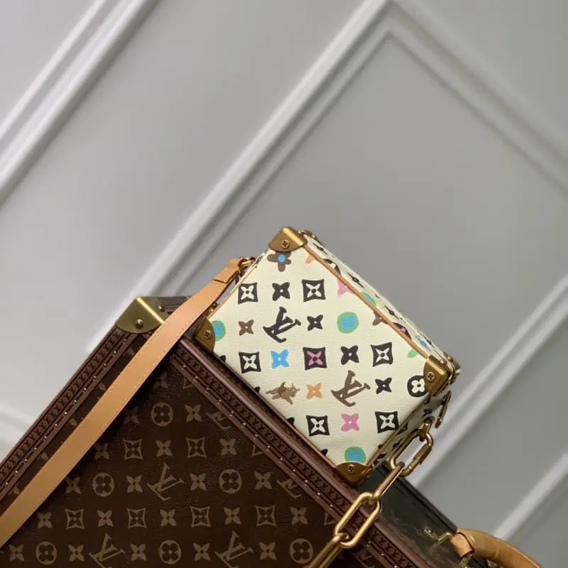 M25132 White Flower 18.5x13x8cm High Quality Bags - Image 3