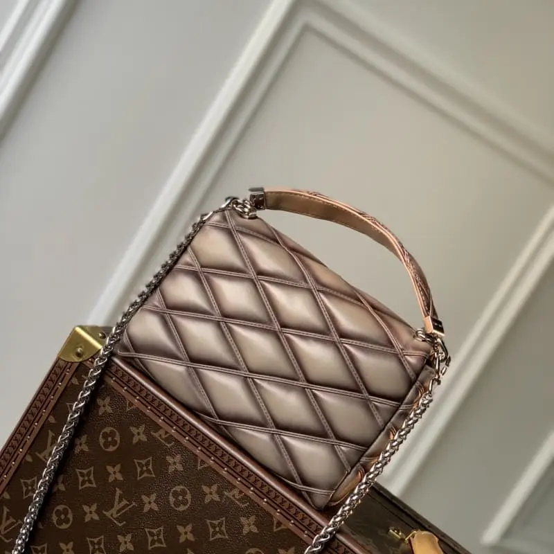 M22891 Silver Grey 23x16x10cm High Quality Bags - Image 3