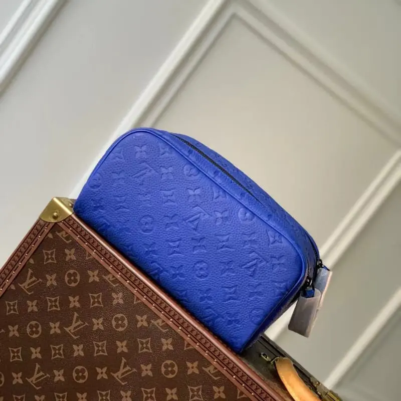 M82576 Leather S4 28x15x16.5cm High Quality Bags - Image 3