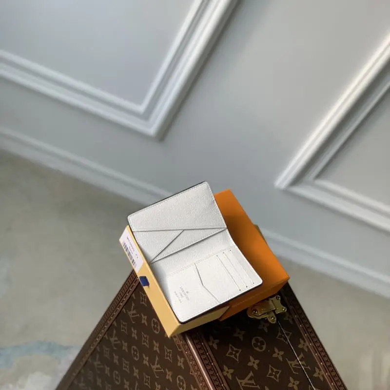 M83095 White 8x11x1cm High Quality Bags - Image 2