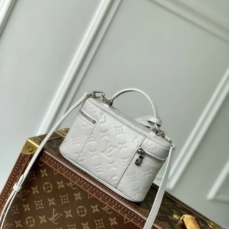 M13593 11.5x6.5x19cm High Quality Bags - Image 3