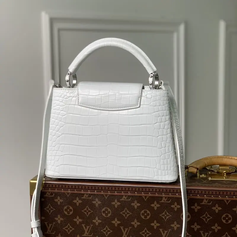 M48865 White Small 27x18x9cm High Quality Bags - Image 3