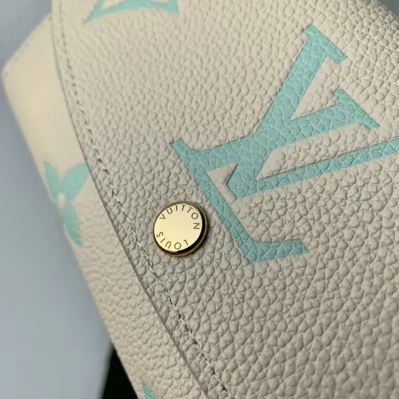 M82341 S2 19x10x2cm High Quality Bags - Image 3