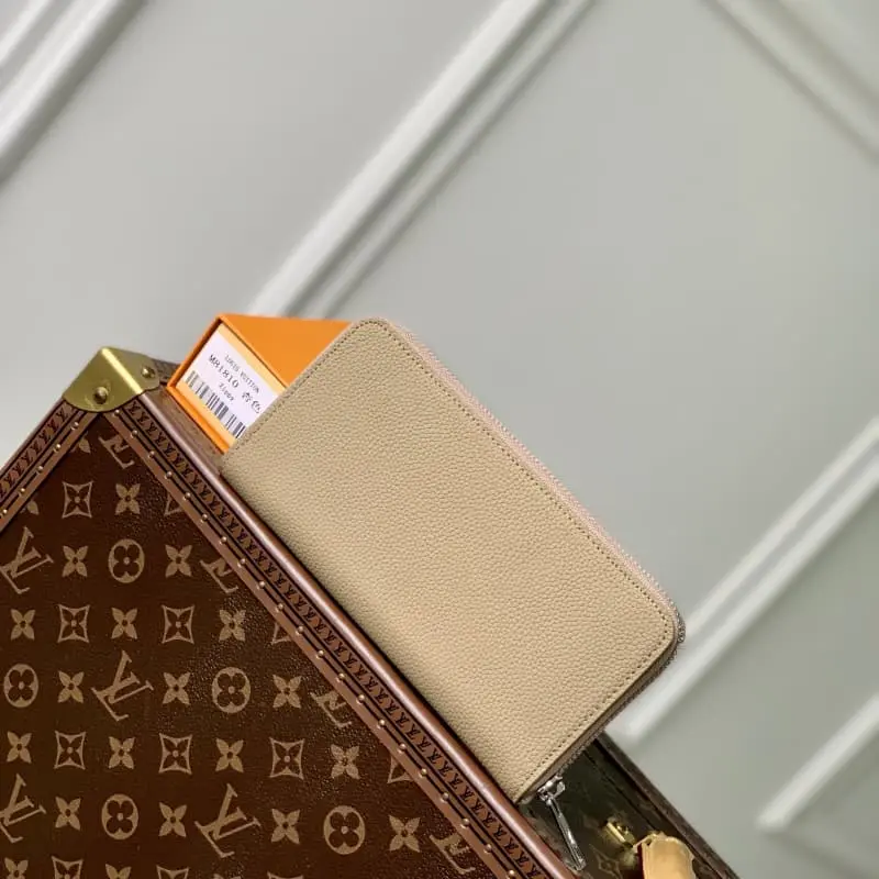 M81810 Apricot 10x20x2cm High Quality Bags - Image 3