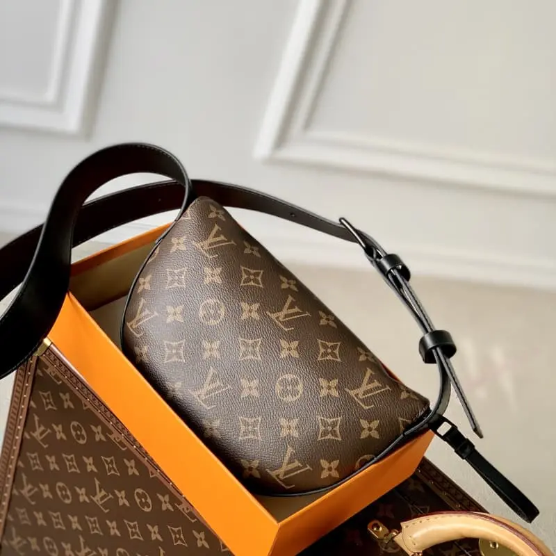 M23835 S1 24.5x16x4.5cm High Quality Bags - Image 3