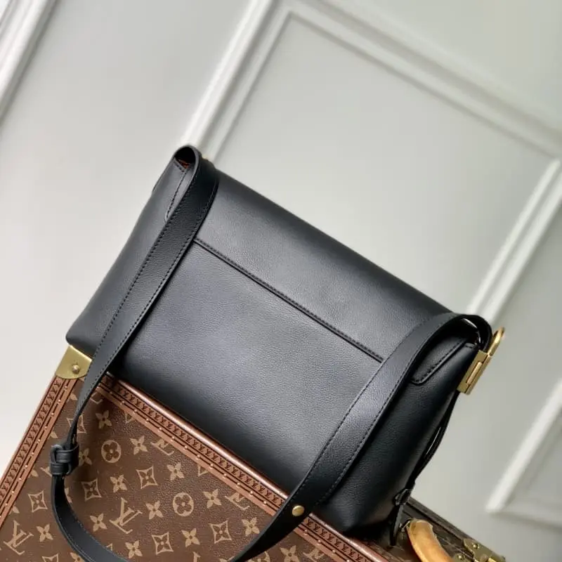 M13148 30x18x12cm High Quality Bags - Image 3