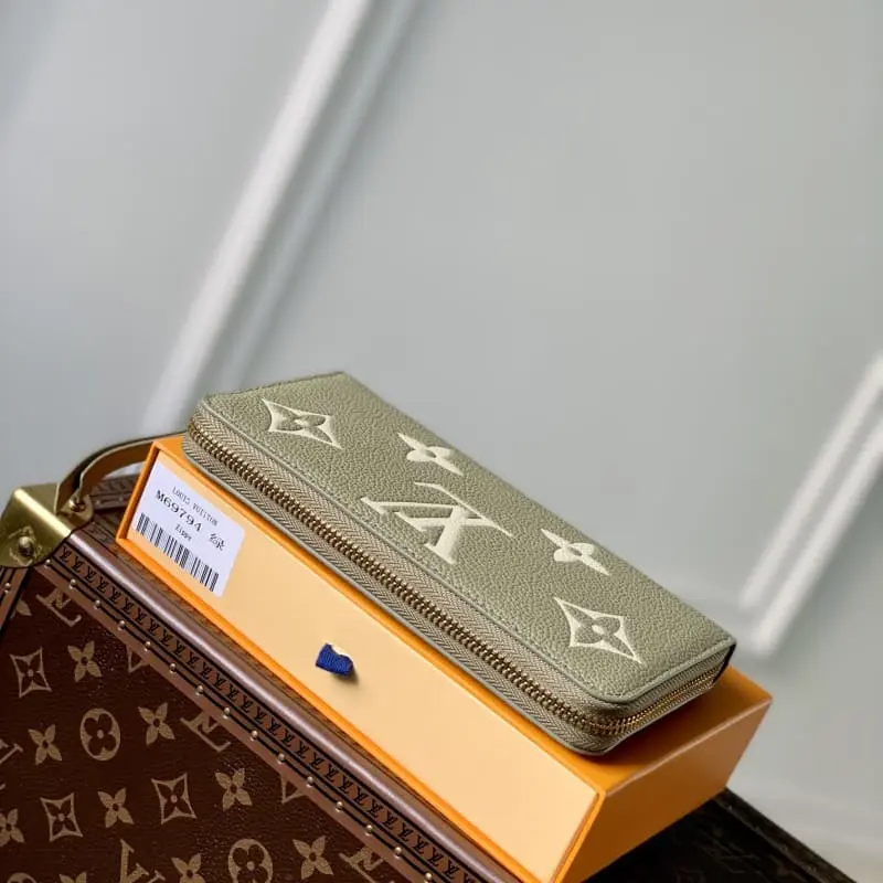 M69794 Grass Green (Silkscreen) 19.5x10.5x2.5cm High Quality Bags - Image 3