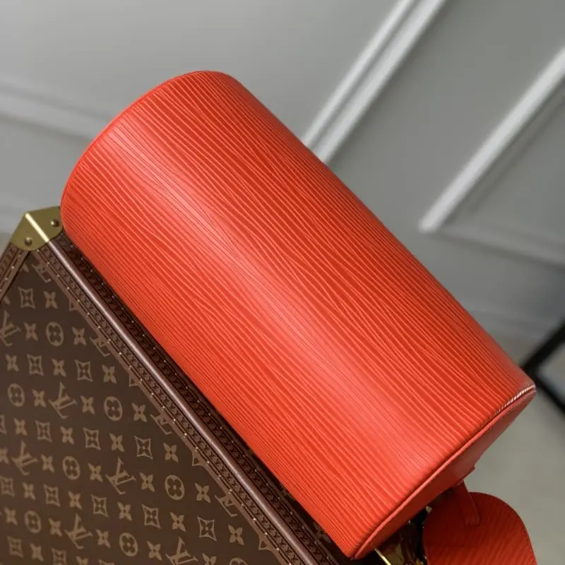 M23092 33x17x17cm High Quality Bags - Image 3