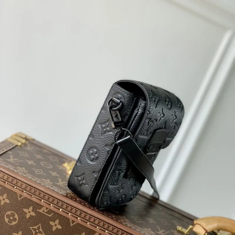 M81524 Black 12x19x7cm High Quality Bags - Image 2