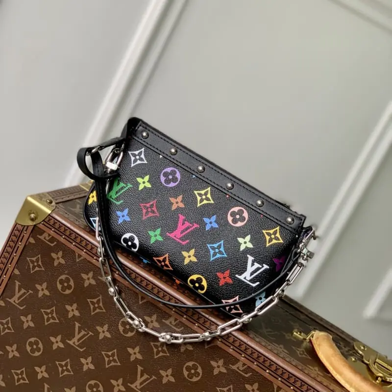 M13663 13x4x22cm High Quality Bags - Image 3