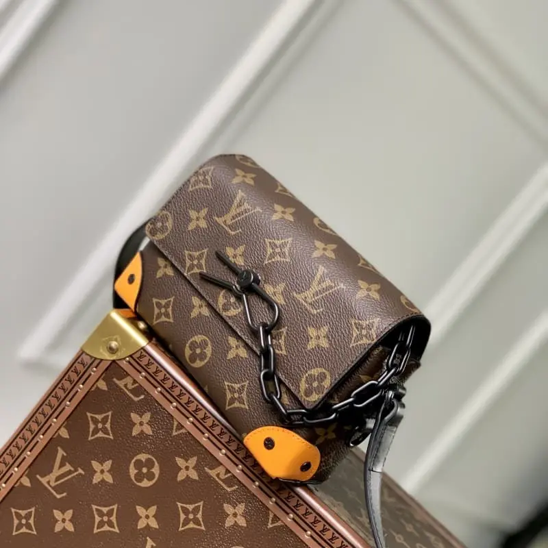 M82534 18x11x6.5cm High Quality Bags - Image 3