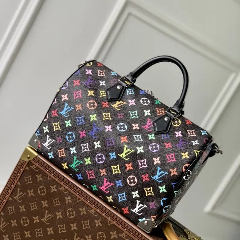 M13257 21x17x30cm High Quality Bags - Image 3