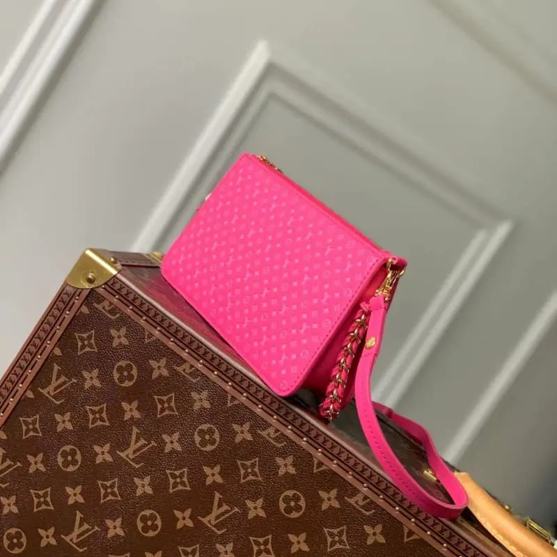 M82232 Rose Red 21.5x12.5x5cm High Quality Bags - Image 3