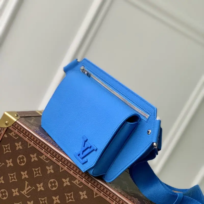 M22665 blue 30x16x3cm High Quality Bags - Image 3