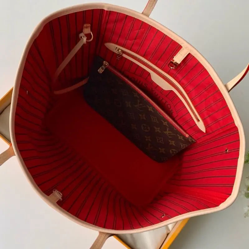 M41177 32x29x17cm High Quality Bags - Image 3