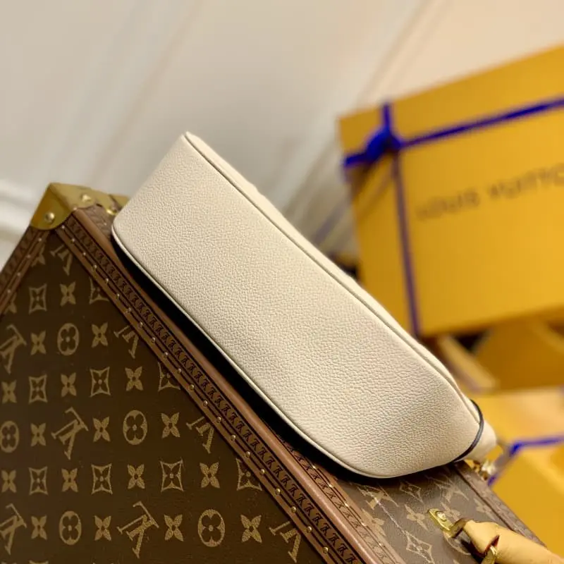 M46099 22x14x9cm High Quality Bags - Image 3