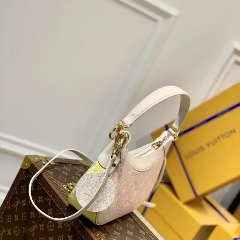 M46113 22x14x9cm High Quality Bags - Image 3