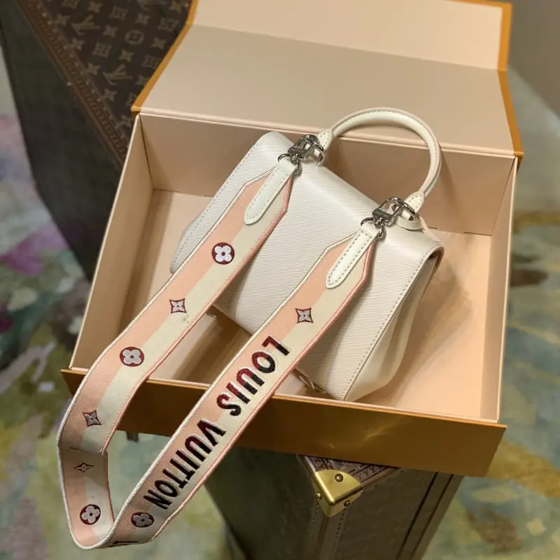 M58928 20x16x7.5cm High Quality Bags - Image 2