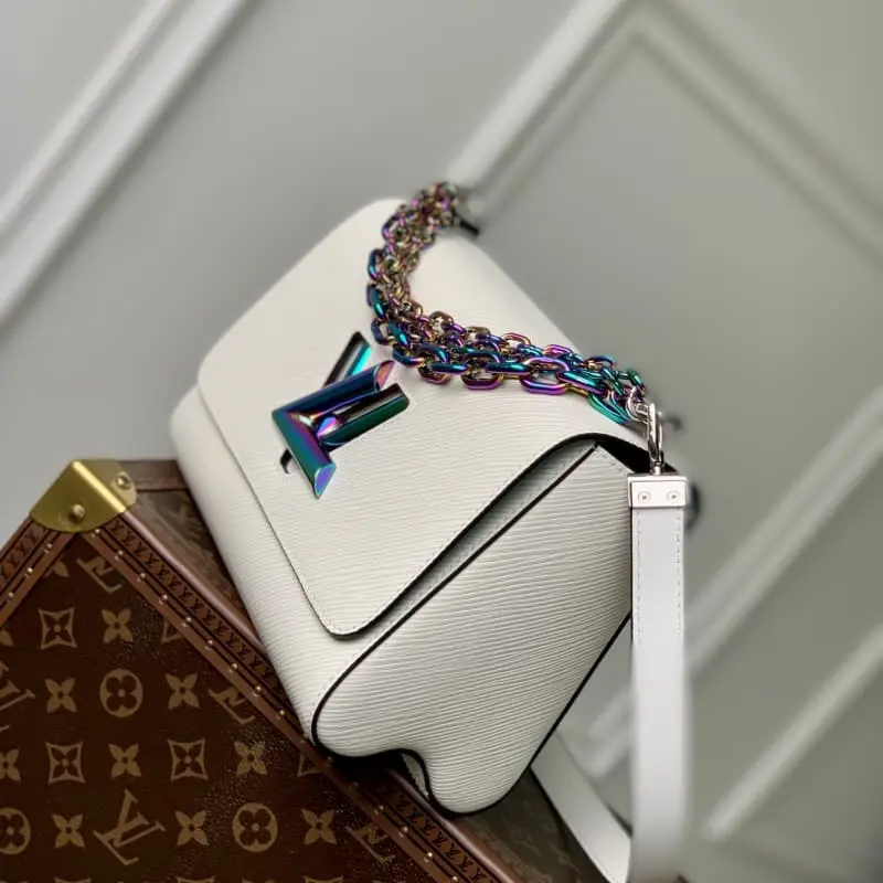 M22029 White 23x17x9.5cm High Quality Bags - Image 3