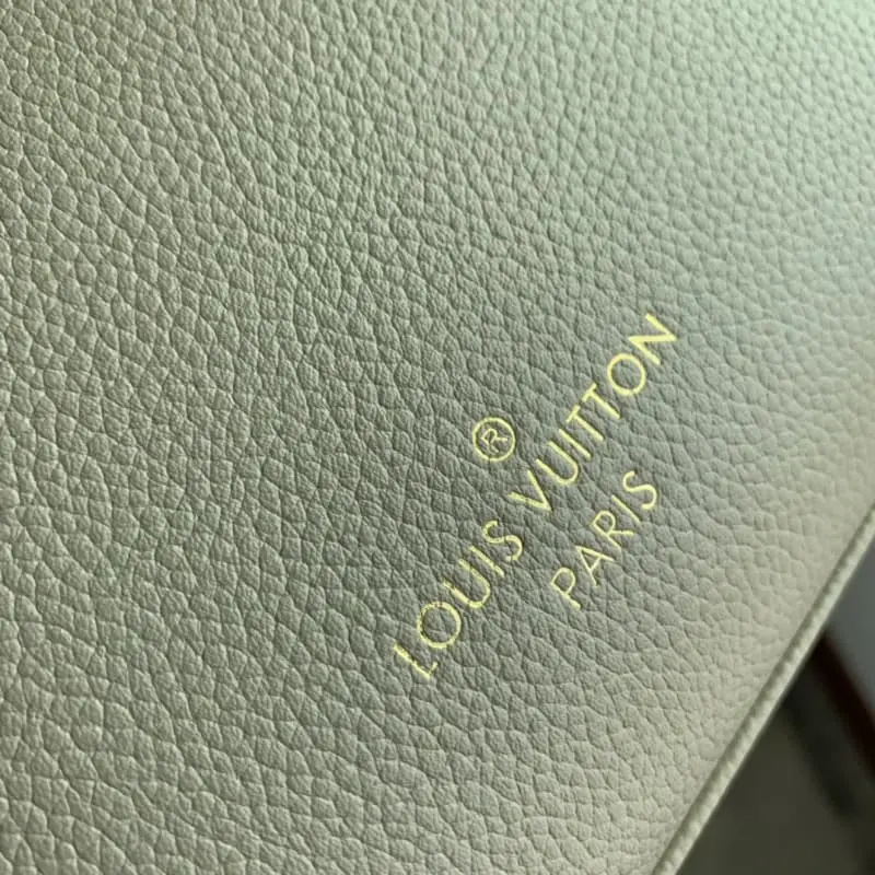 M57728 S1 25x20x12cm High Quality Bags - Image 7