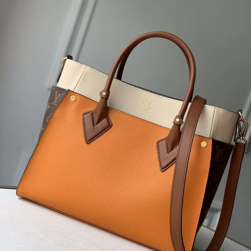 M56077 30.5x24.5x14cm High Quality Bags - Image 2