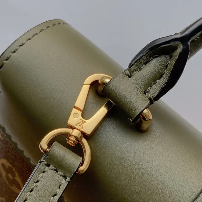 M44797 21x17x8cm High Quality Bags - Image 7