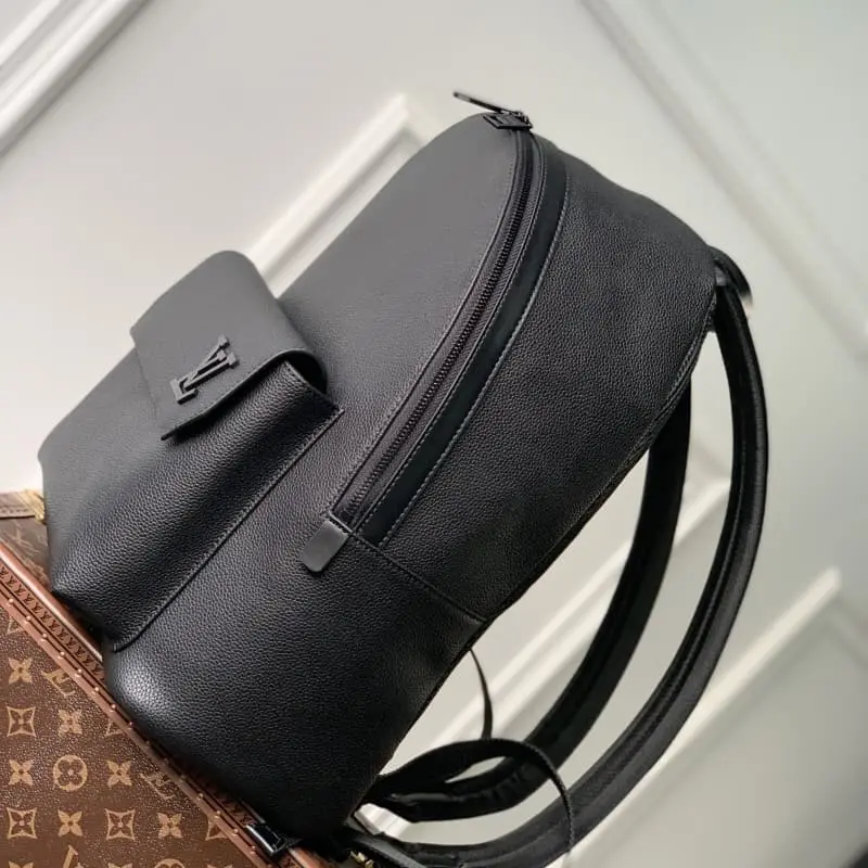 M57079 S1 43x30x14cm High Quality Bags - Image 3