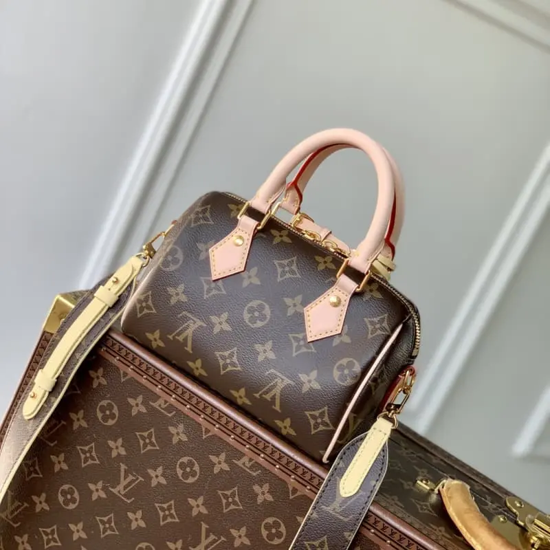 M46970 18x12.5x11cm High Quality Bags - Image 3