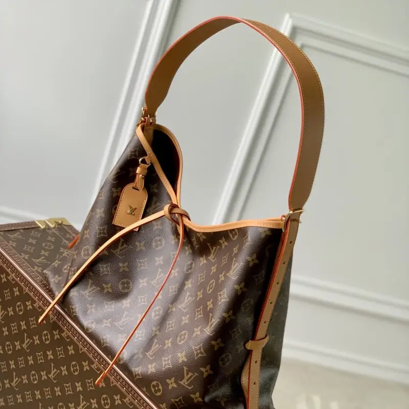 M46197 39x30x15cm High Quality Bags - Image 3