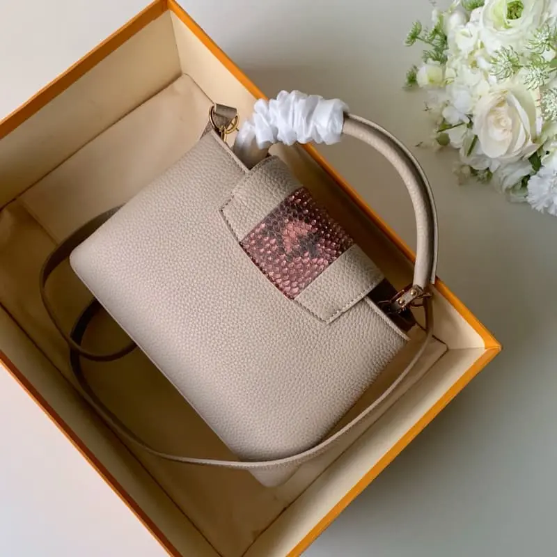 M90199 S1 27x21x10cm High Quality Bags - Image 3