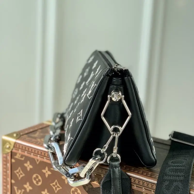 M57654 21x16x7cm High Quality Bags - Image 3